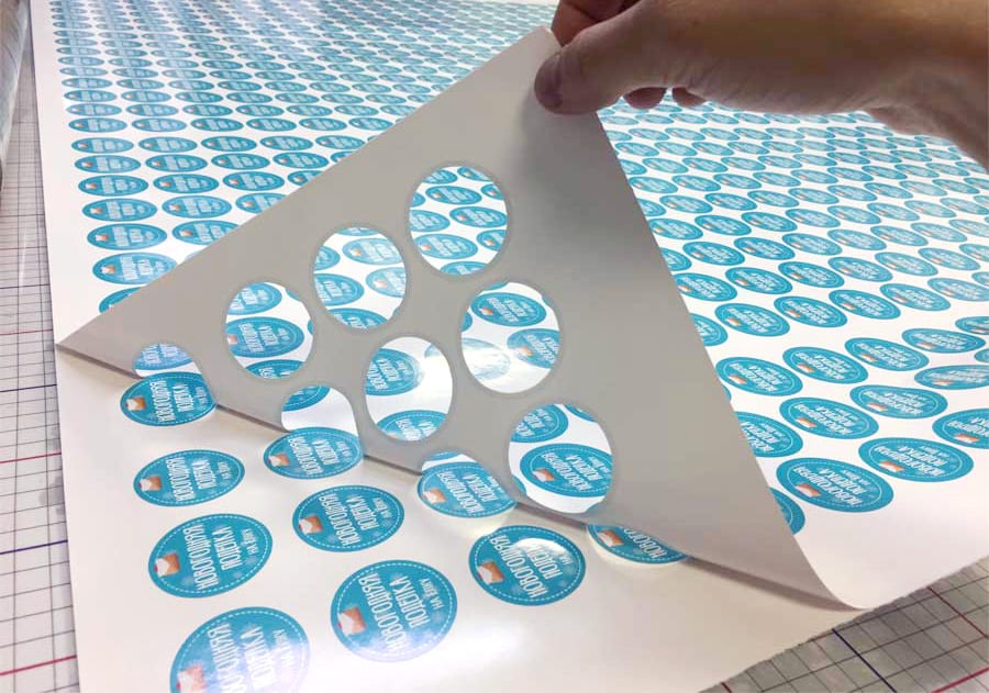 Цифровая печать этикеток с высечкой